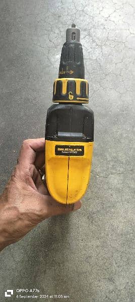 DeWalt DCF620 Brushless impact driver 1