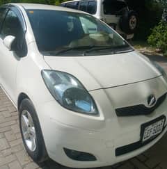 Toyota Vitz F 1.0 2010