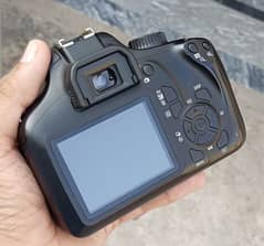 Canon Eos 4000d with 18-55mm lens 0