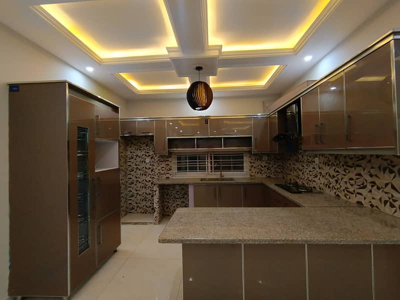 Neat And Clean Portion Available for Rent in Gulraiz 3