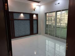 Spacious 1 Kanal Upper Portion Available For rent In Gulshan-e-Lahore 0