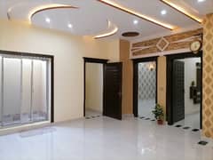 Investors Should sale This House Located Ideally In Wapda Town 0