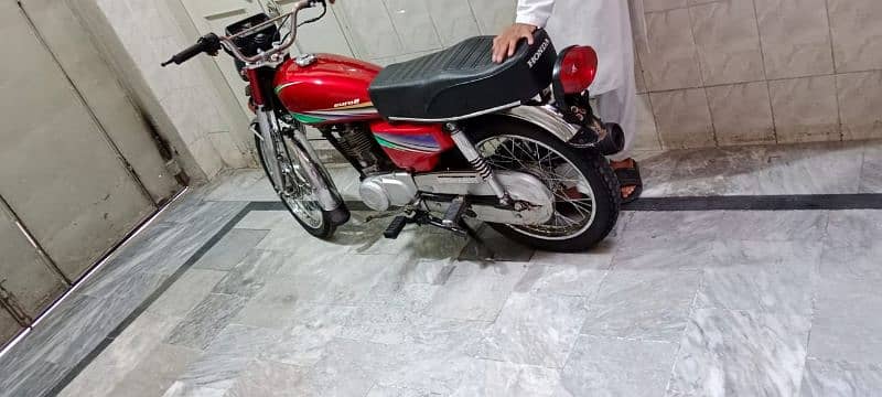 Honda 125 top Class condition Lahore reg 5