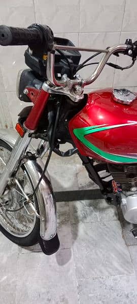 Honda 125 top Class condition Lahore reg 6