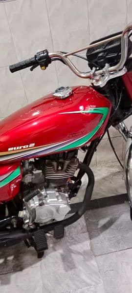 Honda 125 top Class condition Lahore reg 7