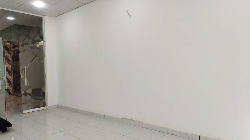 750 SQ. FT Premium Corporate Office Space on Ground Floor For Rent 4