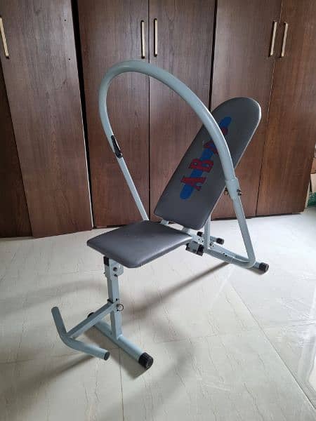 Ab pro gym machine (can be used as bench press) 3