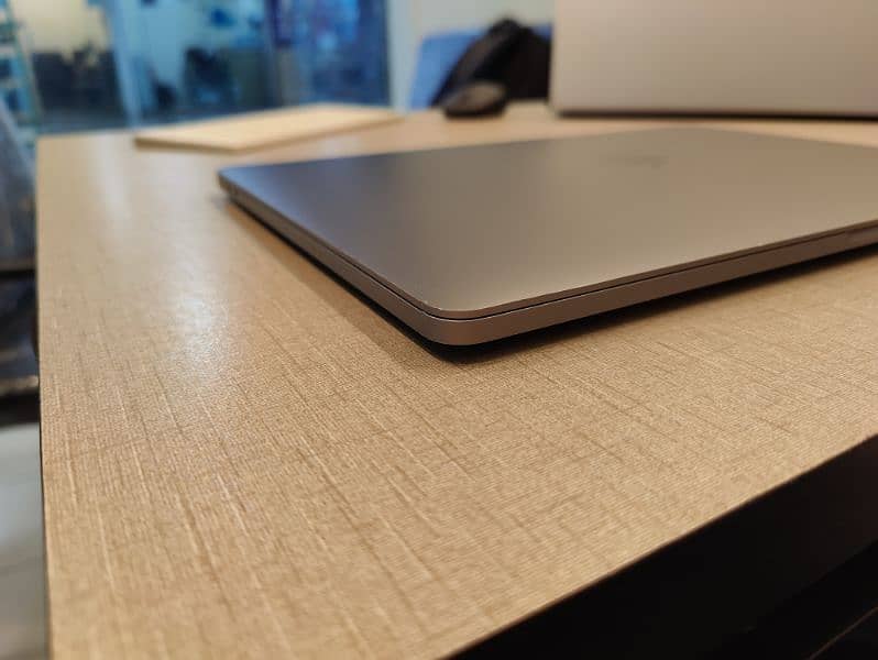 MacBook Pro 2019 A2141 1