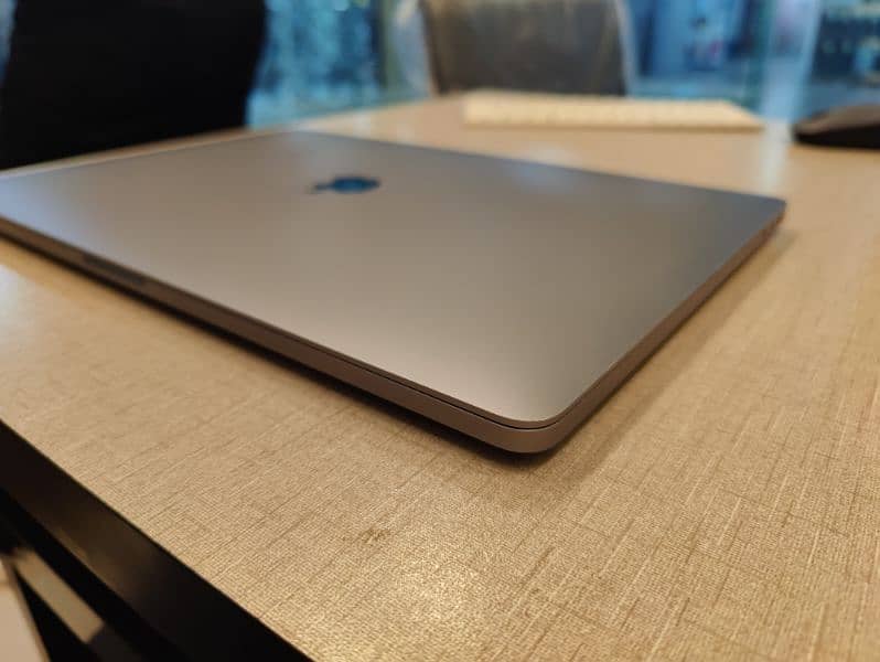 MacBook Pro 2019 A2141 2