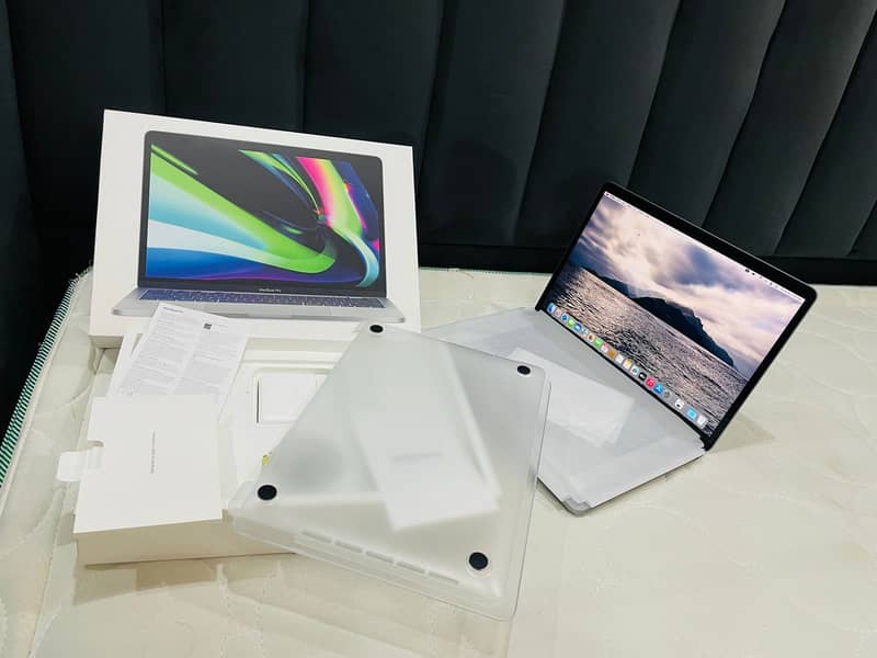 MacBook Pro M2 Model 2022 With Box All Packing 4