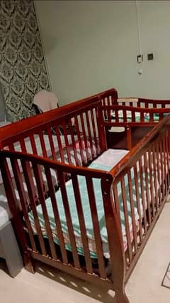 baby cot