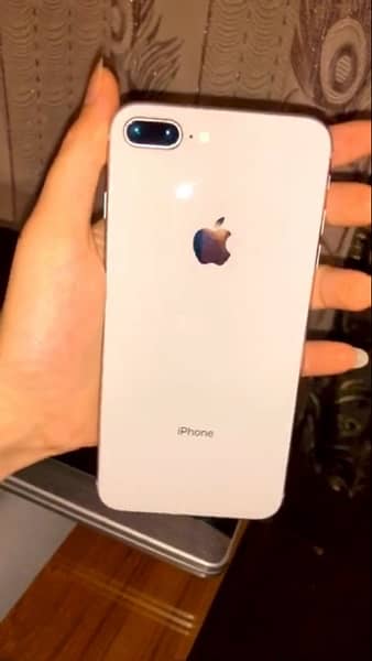 iPhone 8 plus 1