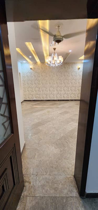 10 Marla like New House for Sale in Sector B Bahria Town Lahore 9