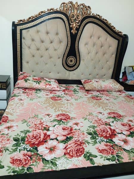 bed set with double dresser, showcase and 2 side tables 2