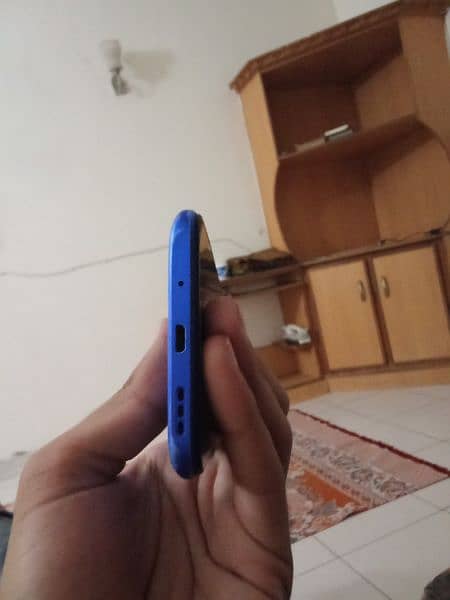 Redmi 9c 3/64 glass break 2