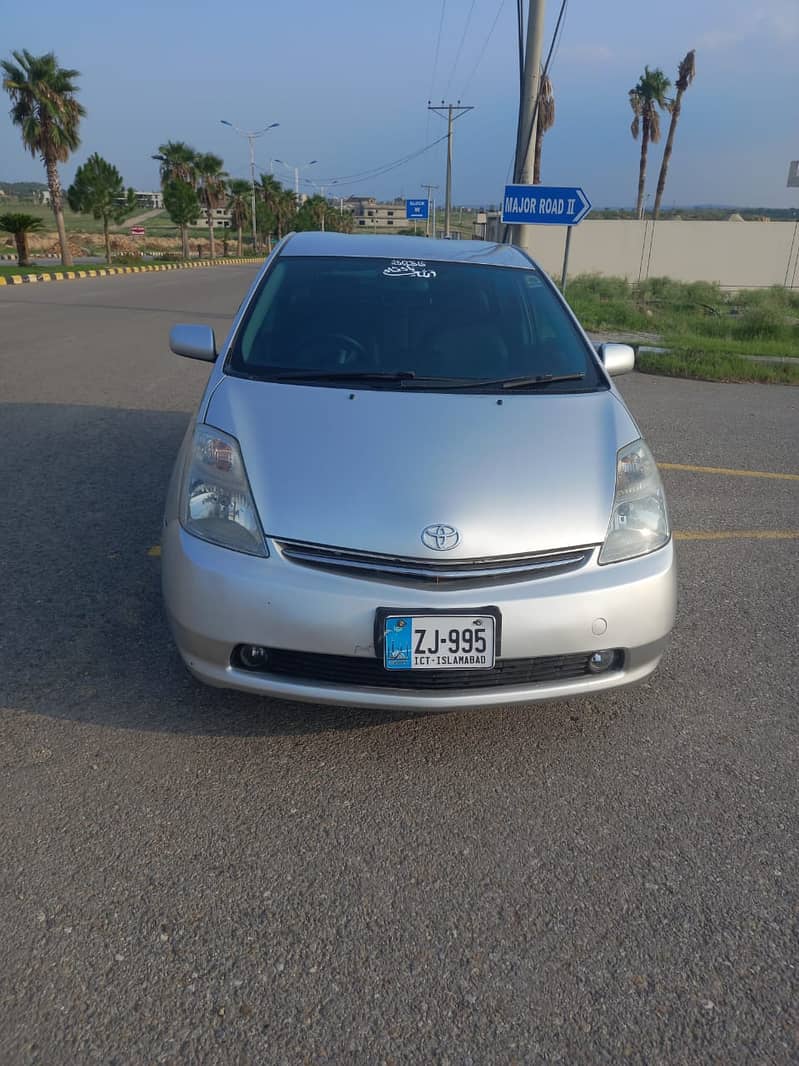 Toyota Prius G package 2010/2013 Import 0