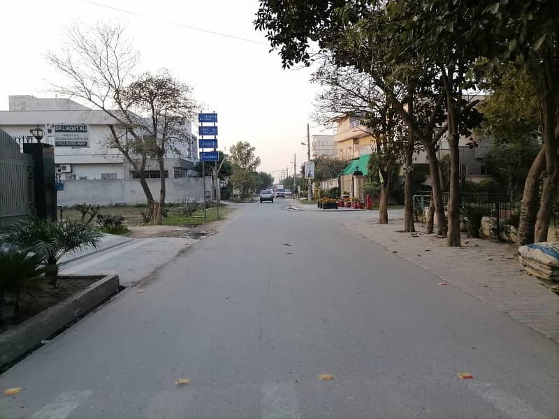 10 Marla Residential plot available for sale in PGECH PHASE 2 Eden Chowk township college Road Lahore 4