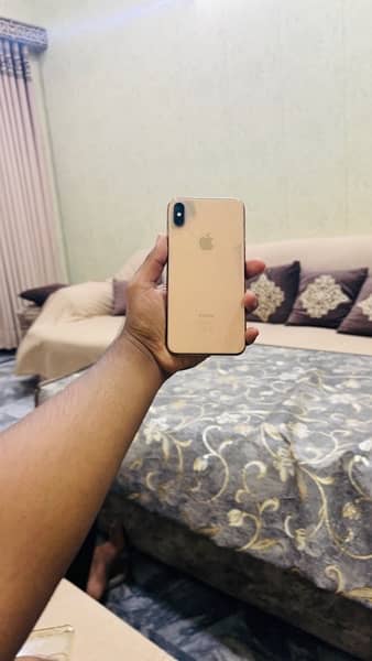 iPhone XS Max 3