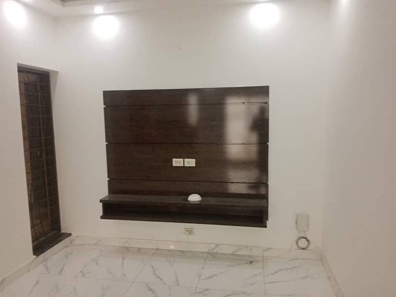 Ground Floor Apartment Available For Sale Sector A askari 11 4