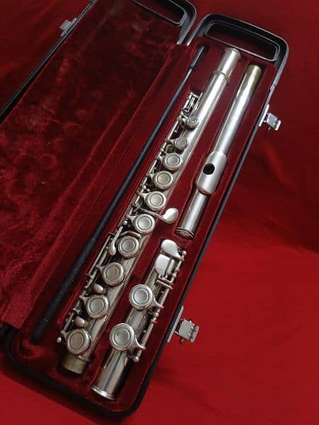 Flute . Buffet Crampon paris . made England 2