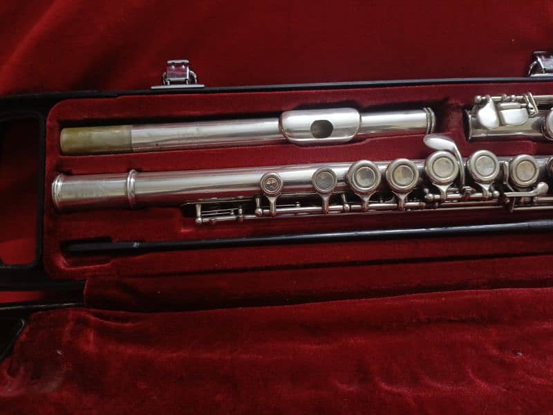 Flute . Buffet Crampon paris . made England 15