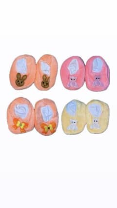 Babies fleece booties pair ,pack of 4