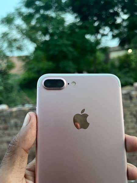 iphone 7 plus 128 gb PTA Approved 1