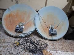 2 Dish Antennas 0