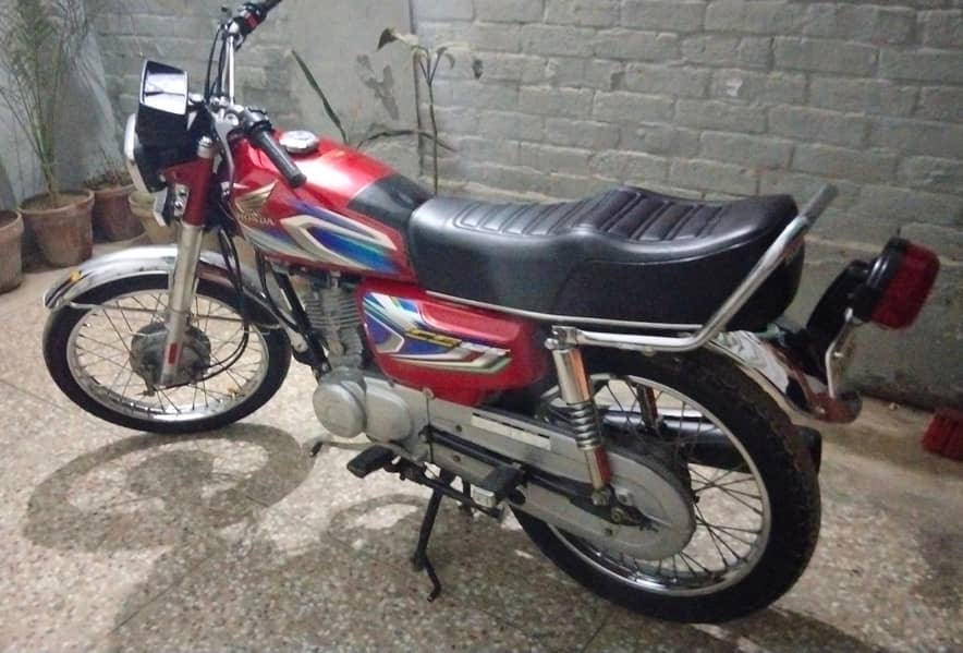 Honda CG 125 2022 8