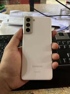 Samsung Galaxy S21 Fe 0