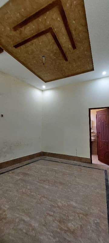 Spacious 5 Marla House Available For sale In Khadim Ali Road 8