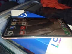 vivo y51 with box charge 128.4gb