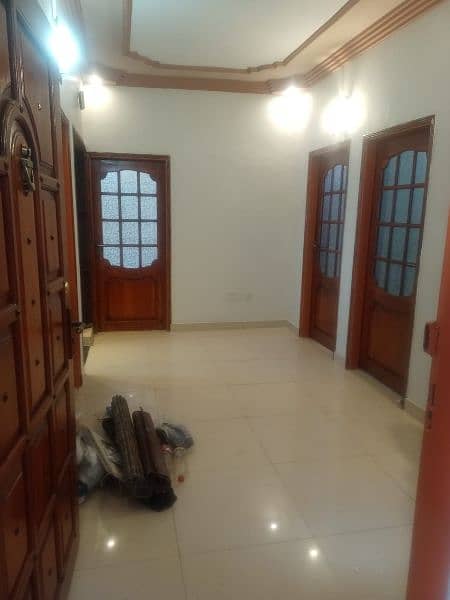 Newly renovated 3 bed drawing lounge flate for rent with roof 10