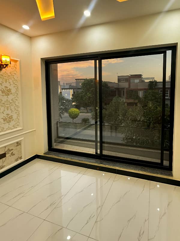 6 Marla Luxury House for sale in Bahria Town Lahore 5