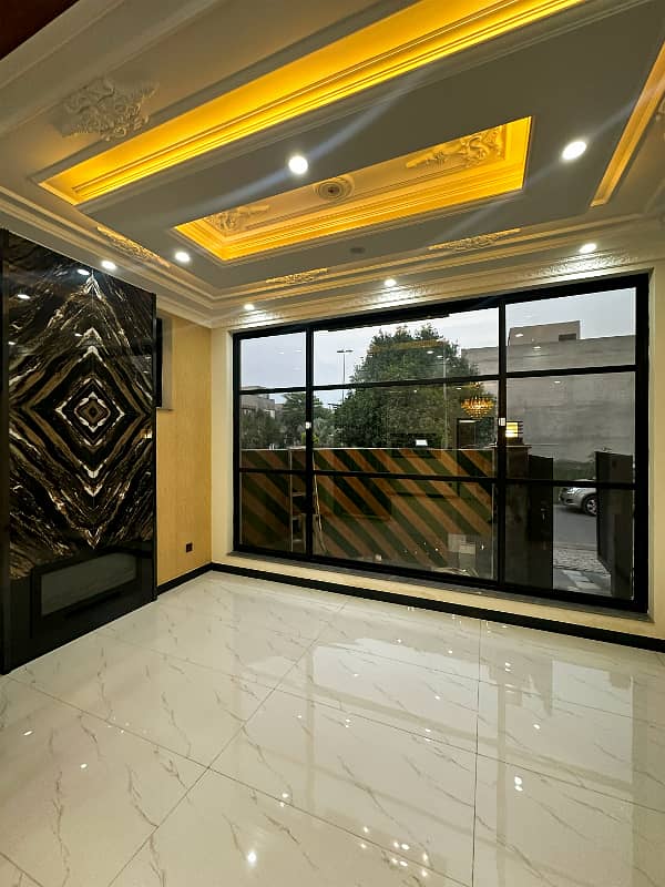 6 Marla Luxury House for sale in Bahria Town Lahore 14