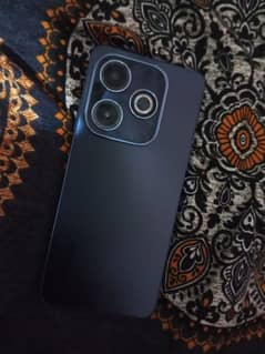 Infinix Hot 40i 8+8 Ram 256GB Storage