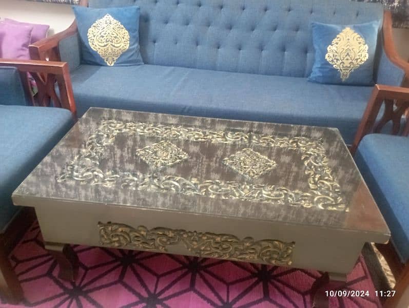 5 seater sofa set with center table 1