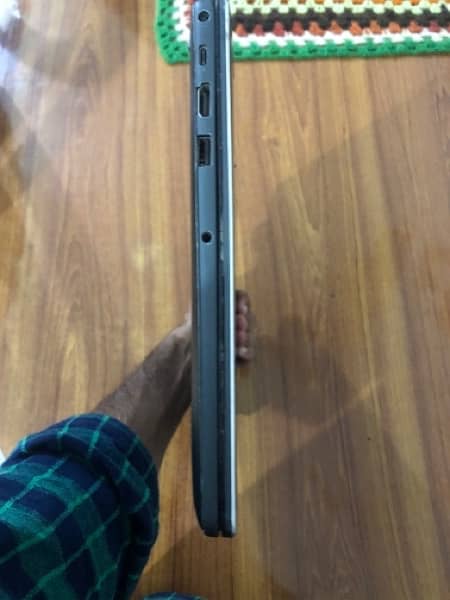 Dell latitude 3379 i3 6th gen 7