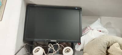 lcd for sell 18 inch