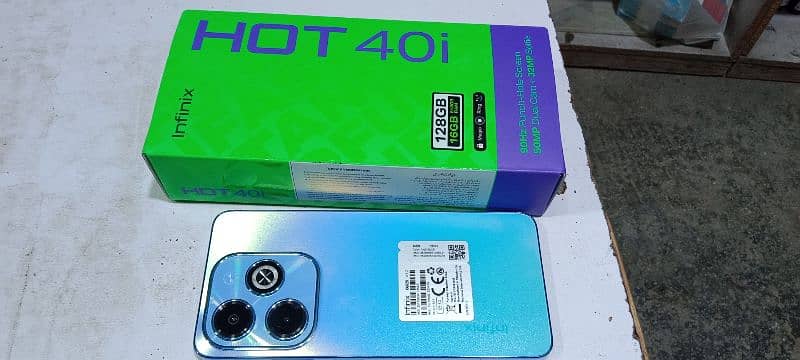 Infinix hot 40i. Ram 8+8 & memory 128. 1