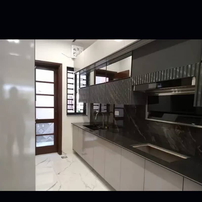 5 marla house for sale in paragon city lahore 2