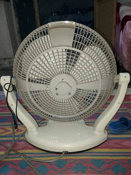 Table fan for sale urgent 3