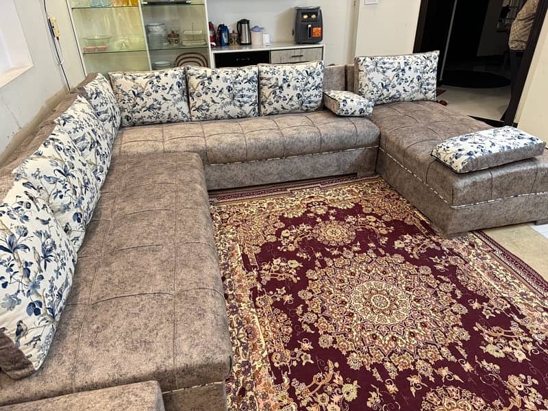 11 seater u shape sofa 3