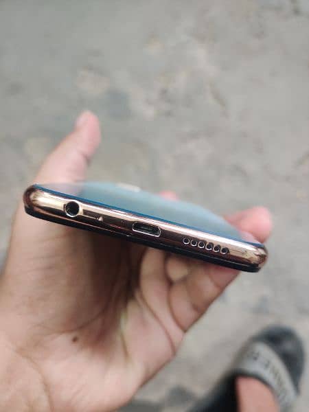 Oppo F9 4