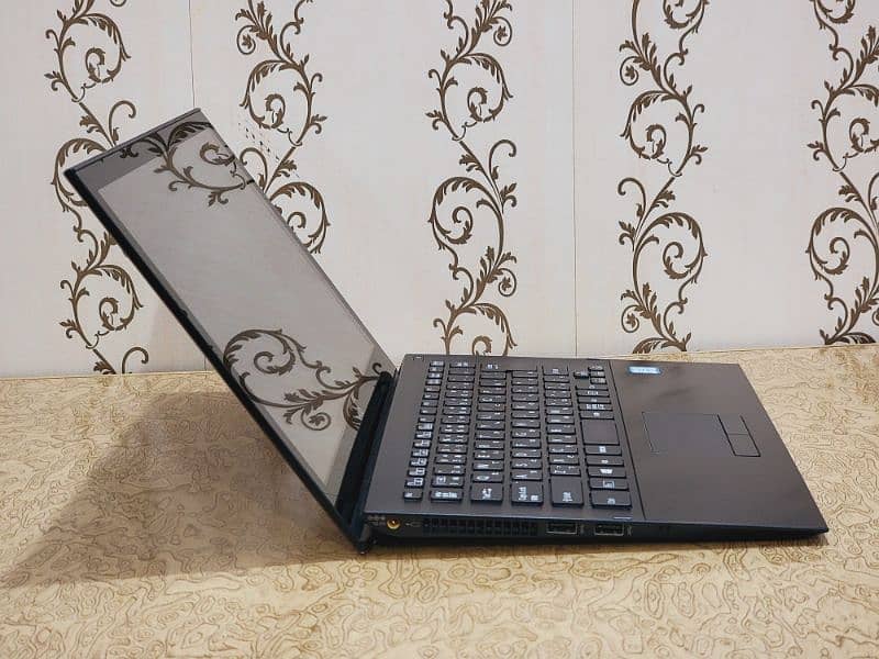 Laptop Sony Touchscreen | Core i5, 6th Gen | Backlit Keyboard 11