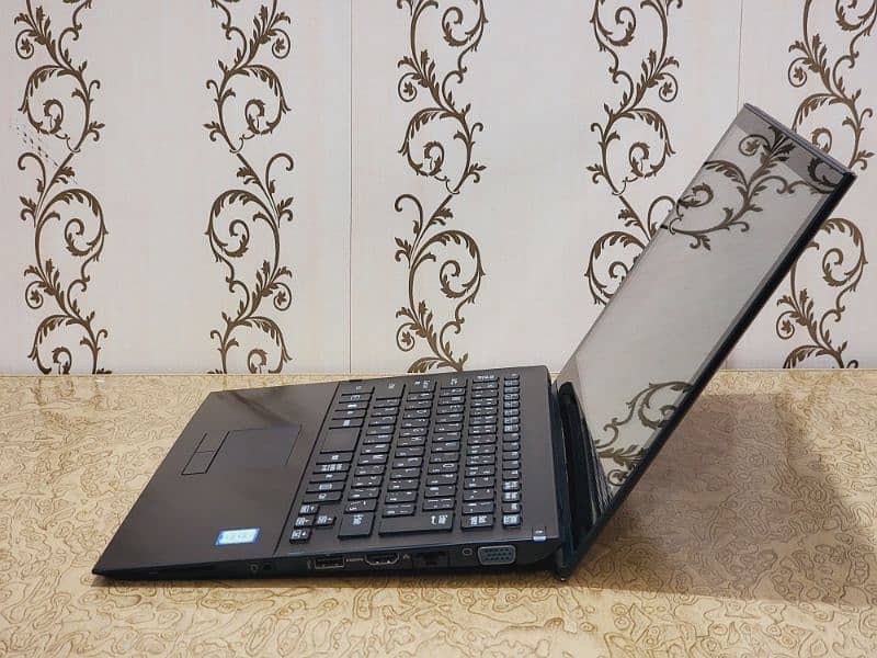 Laptop Sony Touchscreen | Core i5, 6th Gen | Backlit Keyboard 12