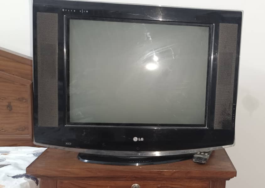 LG Ultra Slim 21" TV  Model 21SA1RG 0