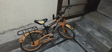 cyle good condition for sale. new Tyres Aluminum chakkay.