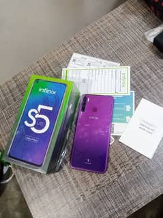 infinx S5 lite 4/64GB sild phone ha with box 0