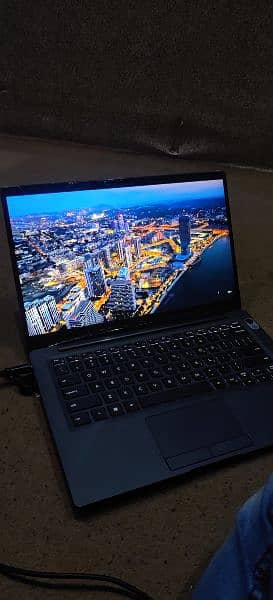 Dell Latitude 7400 4